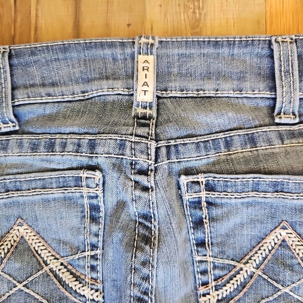 Ariat Real Denim Jeans Womans Size 29L - Picture 7 of 7